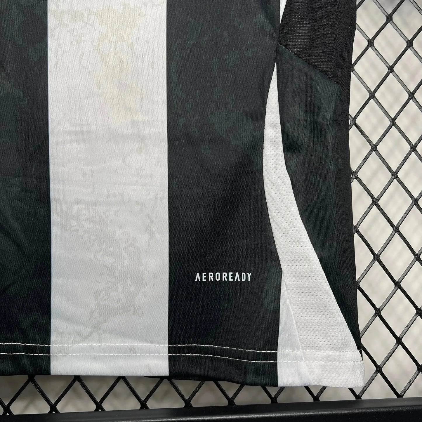Juventus Home Shirt 24/25 - Kids Fan Shirt Black and White