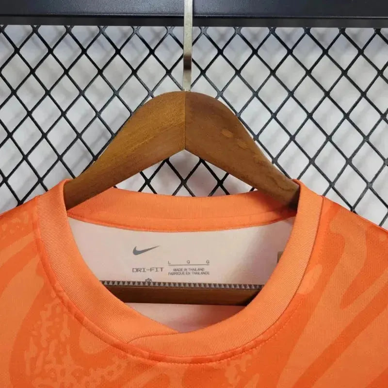 England Goalkeeper Shirt 24/25 - Men's Fan Orange