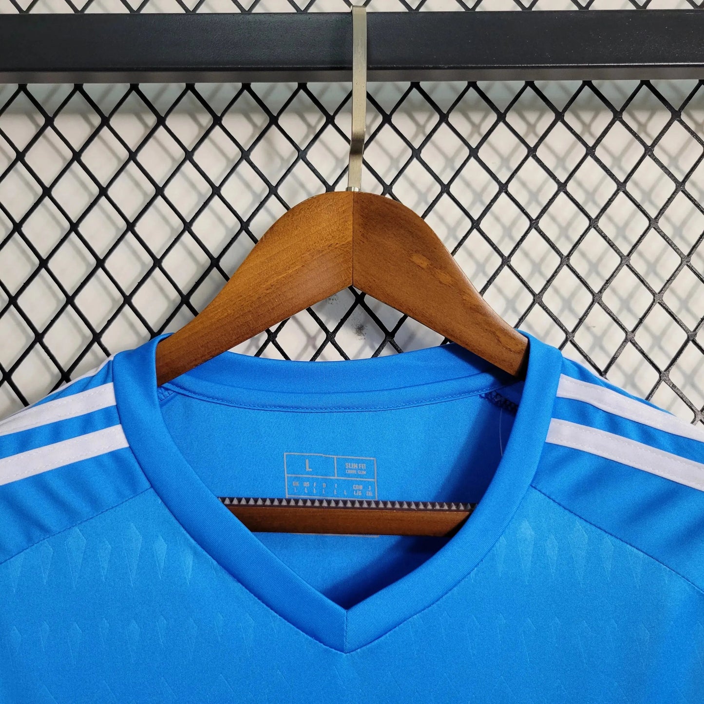 Juventus Goalkeeper Shirt 23/24 - Men's Fan Blue
