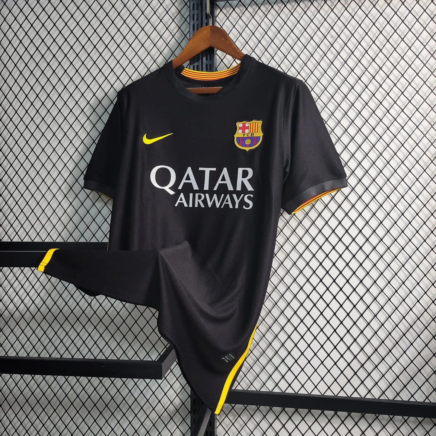 Barcelona Retro Away Shirt 13/14 - Men's Fan Black