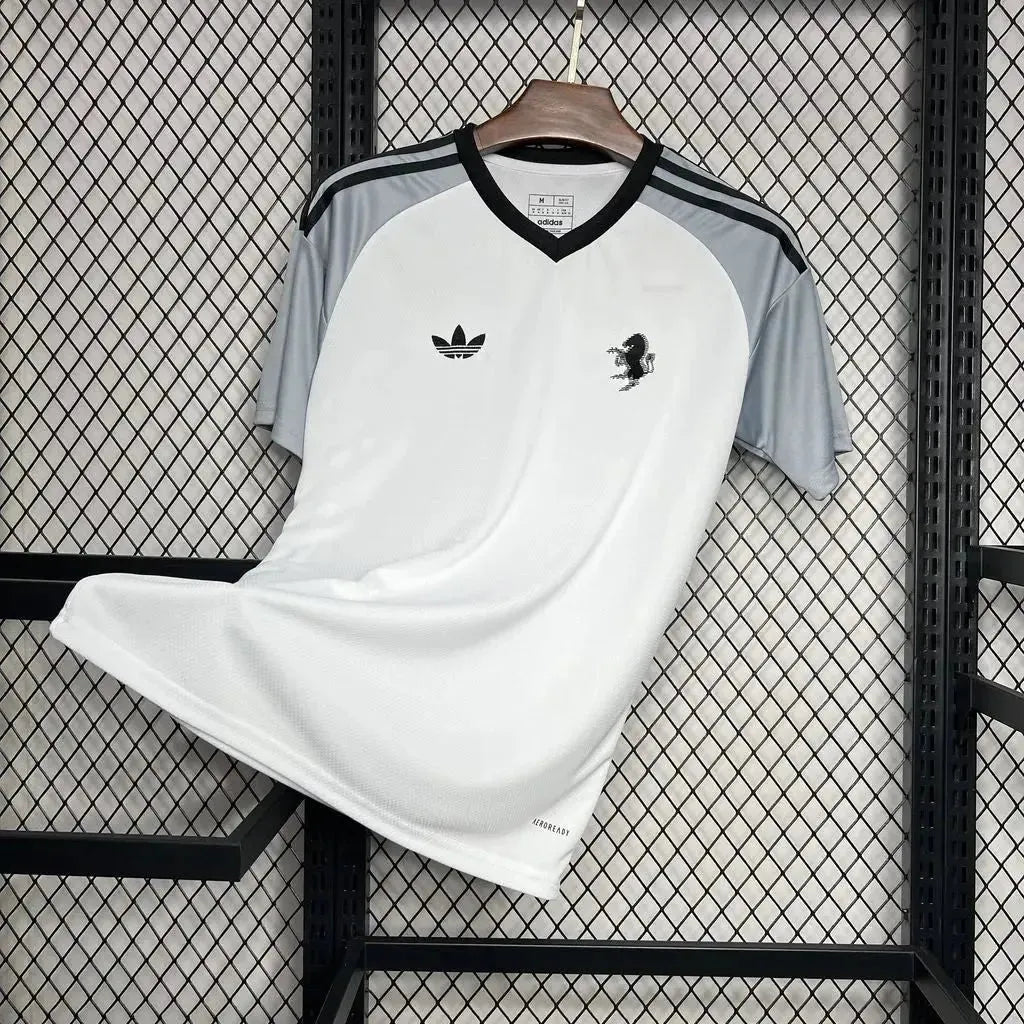 Juventus Training Shirt 24/25 - Men's White Fan Shirt