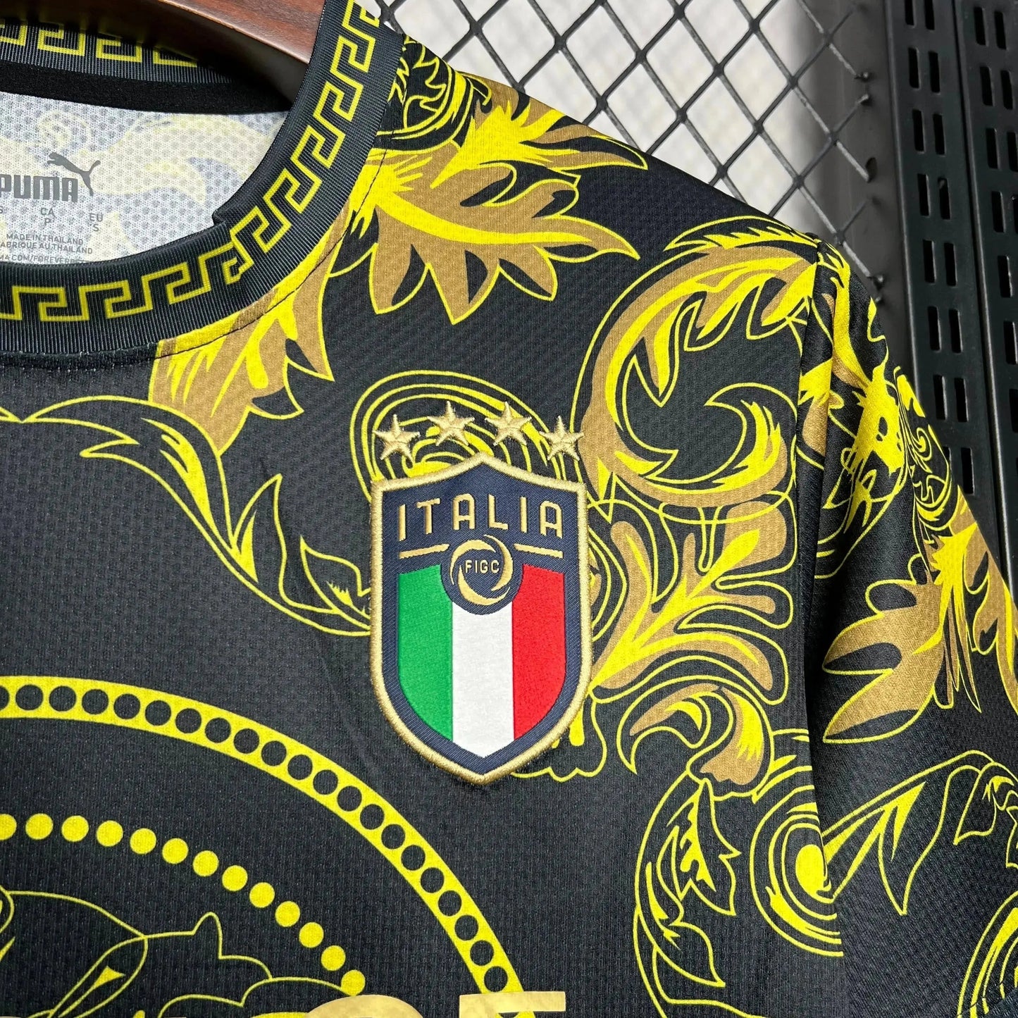 Italy x Versace 23/24 Men's Fan Shirt Black and Yellow