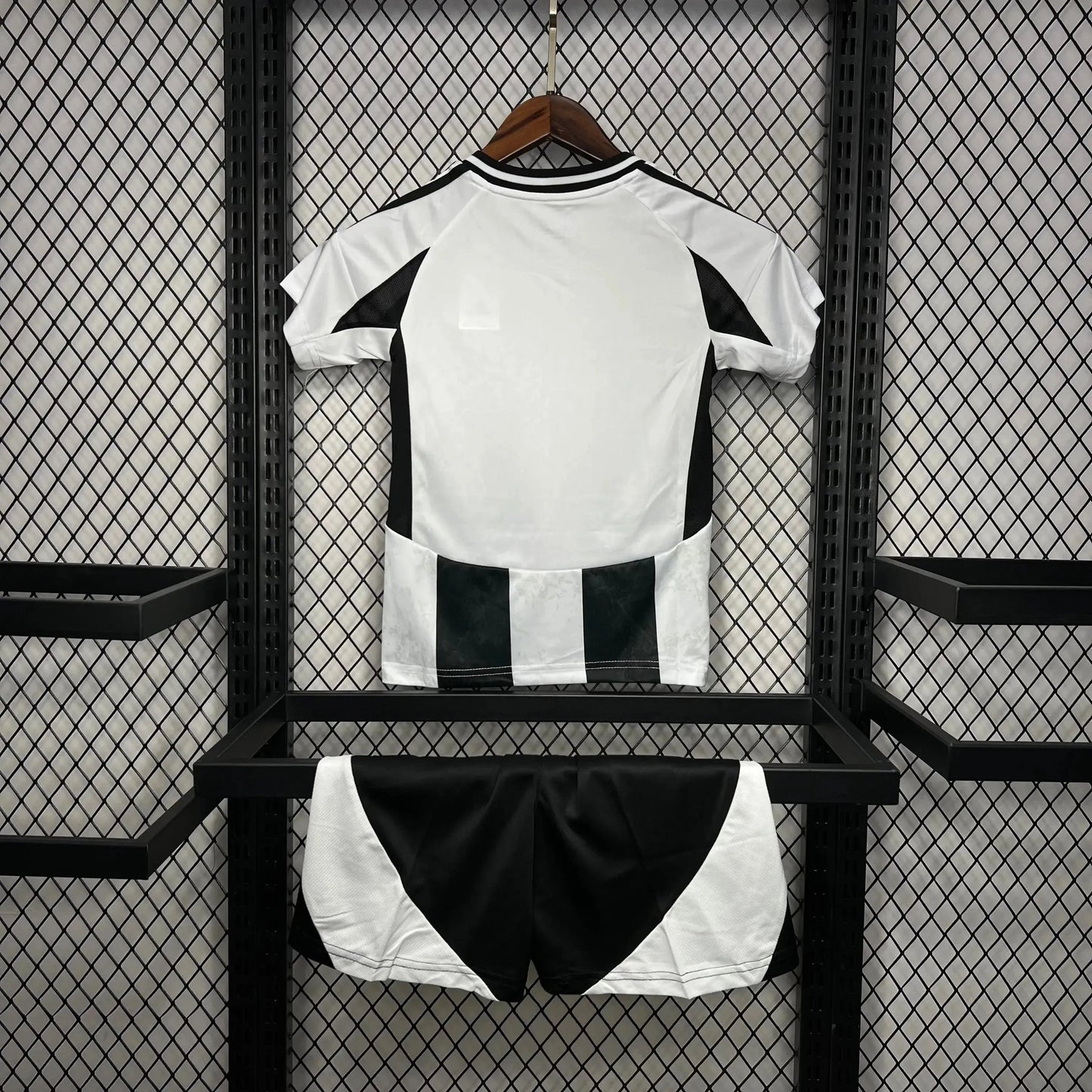 Juventus Home Shirt 24/25 - Kids Fan Shirt Black and White