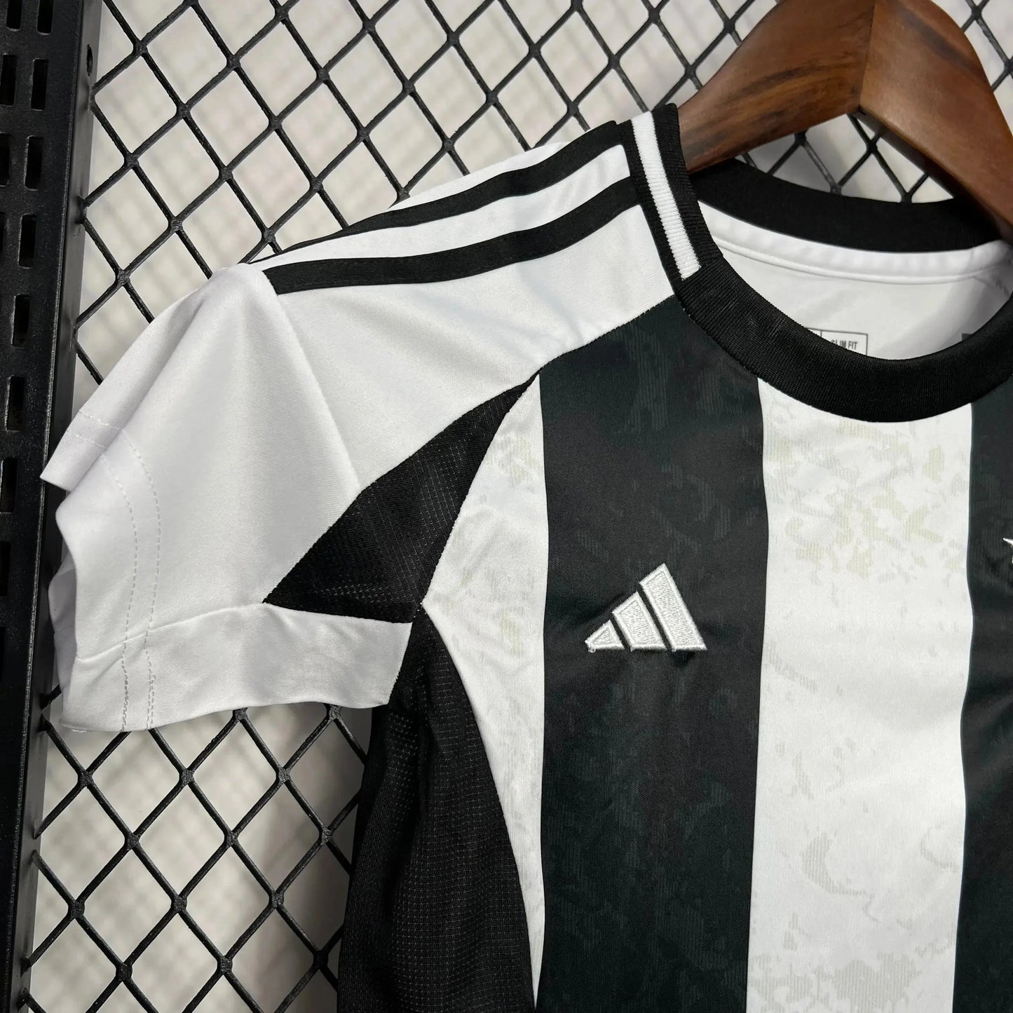 Juventus Home Shirt 24/25 - Kids Fan Shirt Black and White