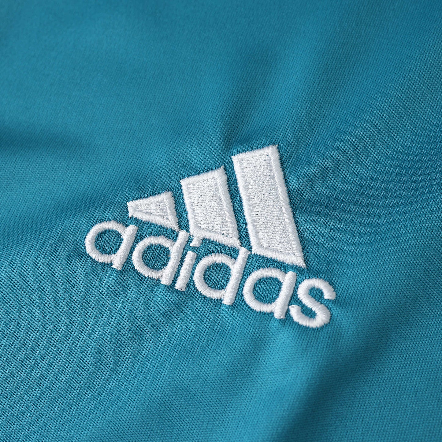 Real Madrid Retro 2017/18 Men's Fan Shirt - Blue