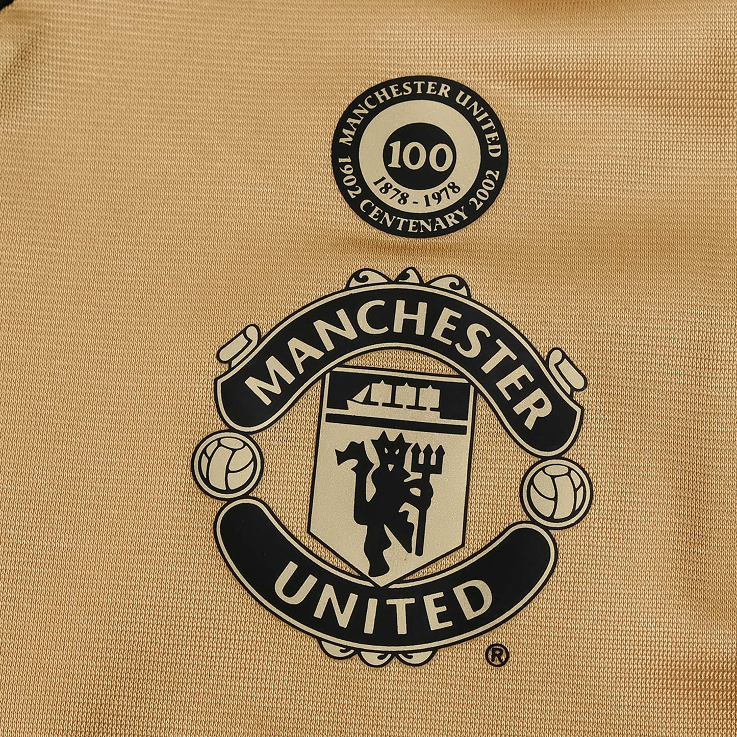 Manchester United 100 Years Retro Edition 2001/02 Shirt - Men's White, Black and Gold Long Sleeve Fan Shirt - Double Sided