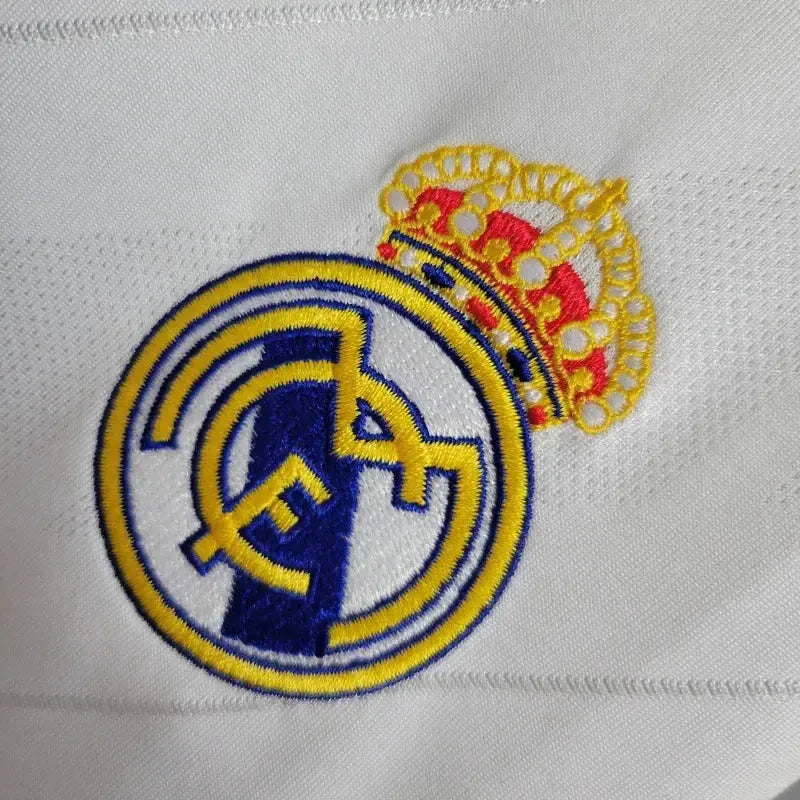 Real Madrid Home Retro Shirt 2017/18 - Men's White and Blue Fan Shirt Long Sleeve