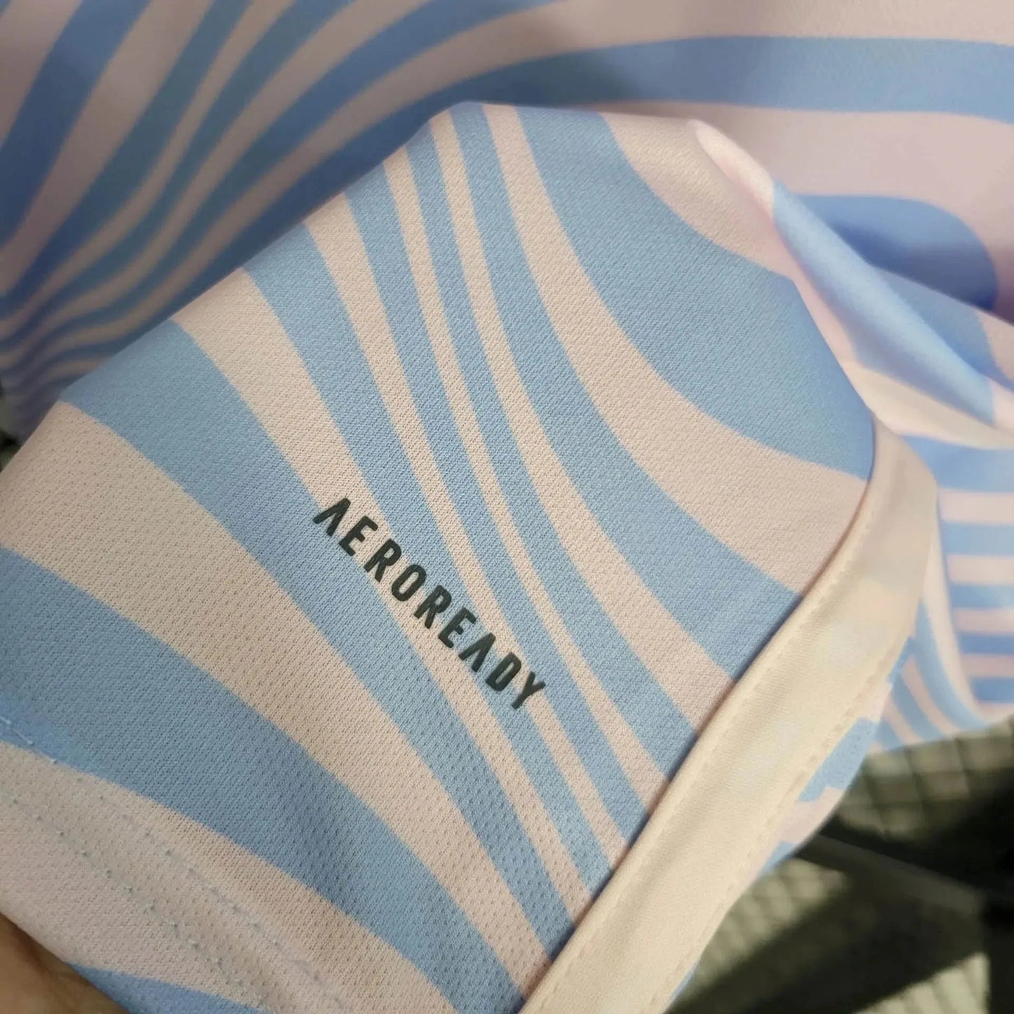 Arsenal Training Shirt 23/24 - Men's Fan Blue and Pink