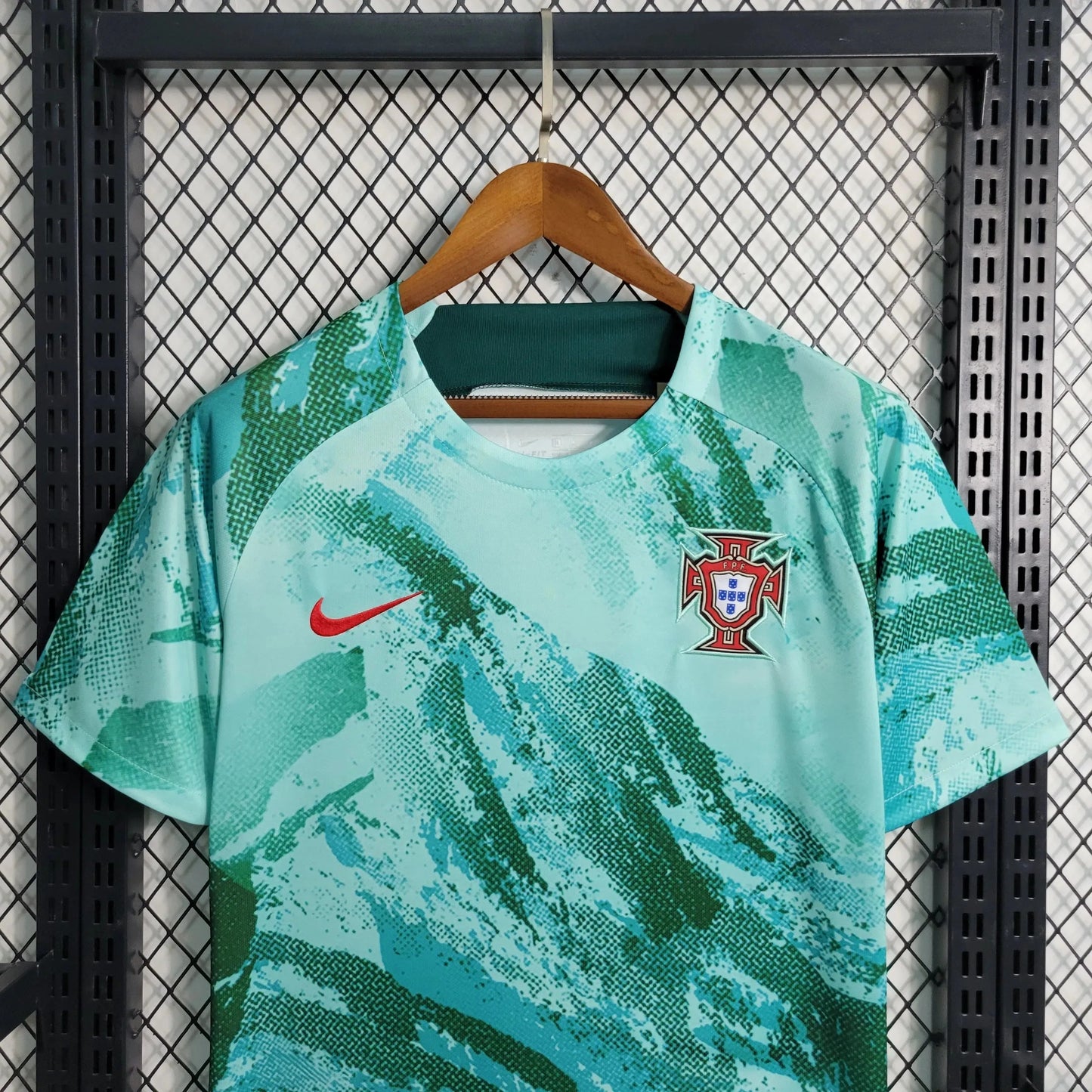 Portugal Training Shirt 23/24 - Men's Green Fan Shirt