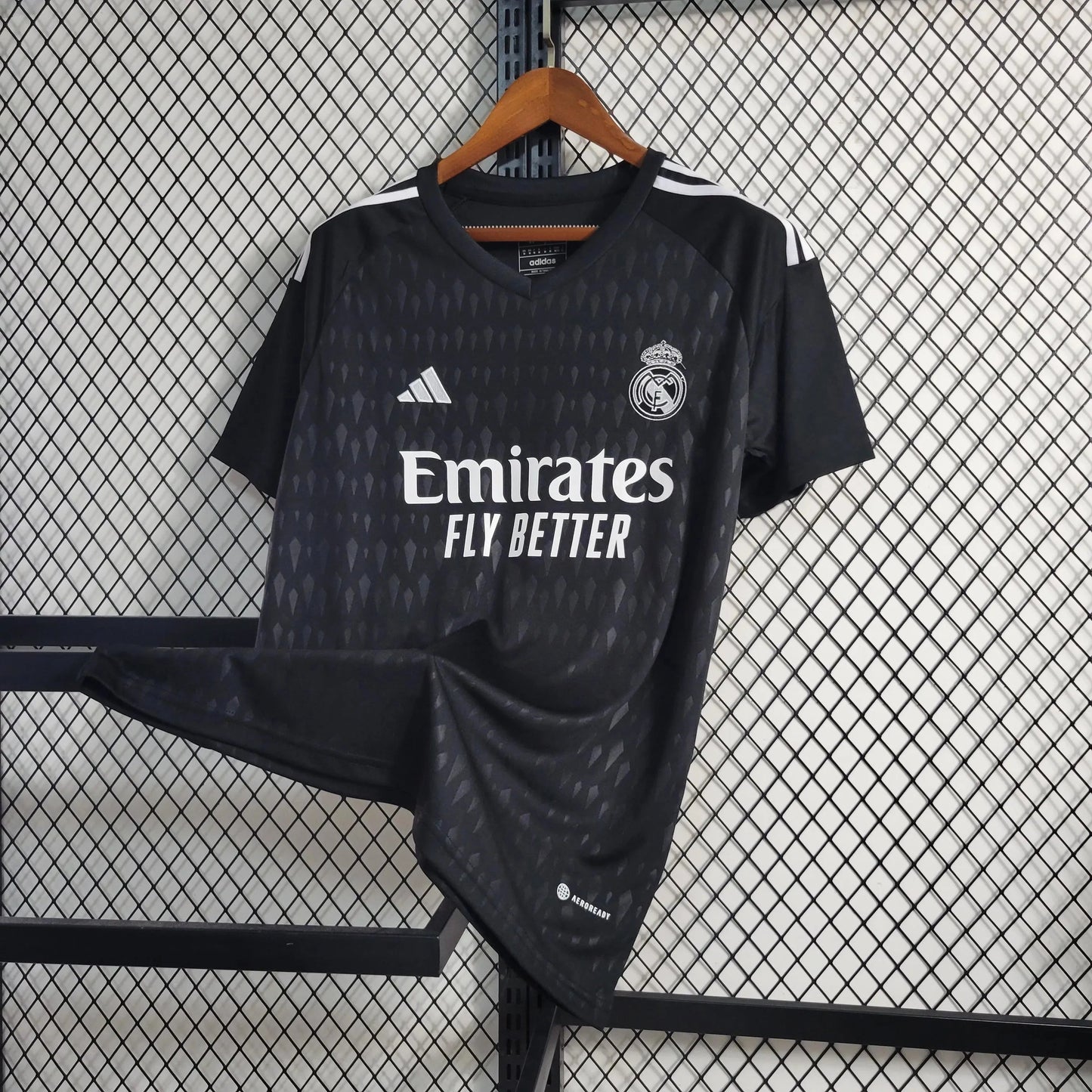 Real Madrid Goalkeeper Shirt 23/24 - Men's Fan Black
