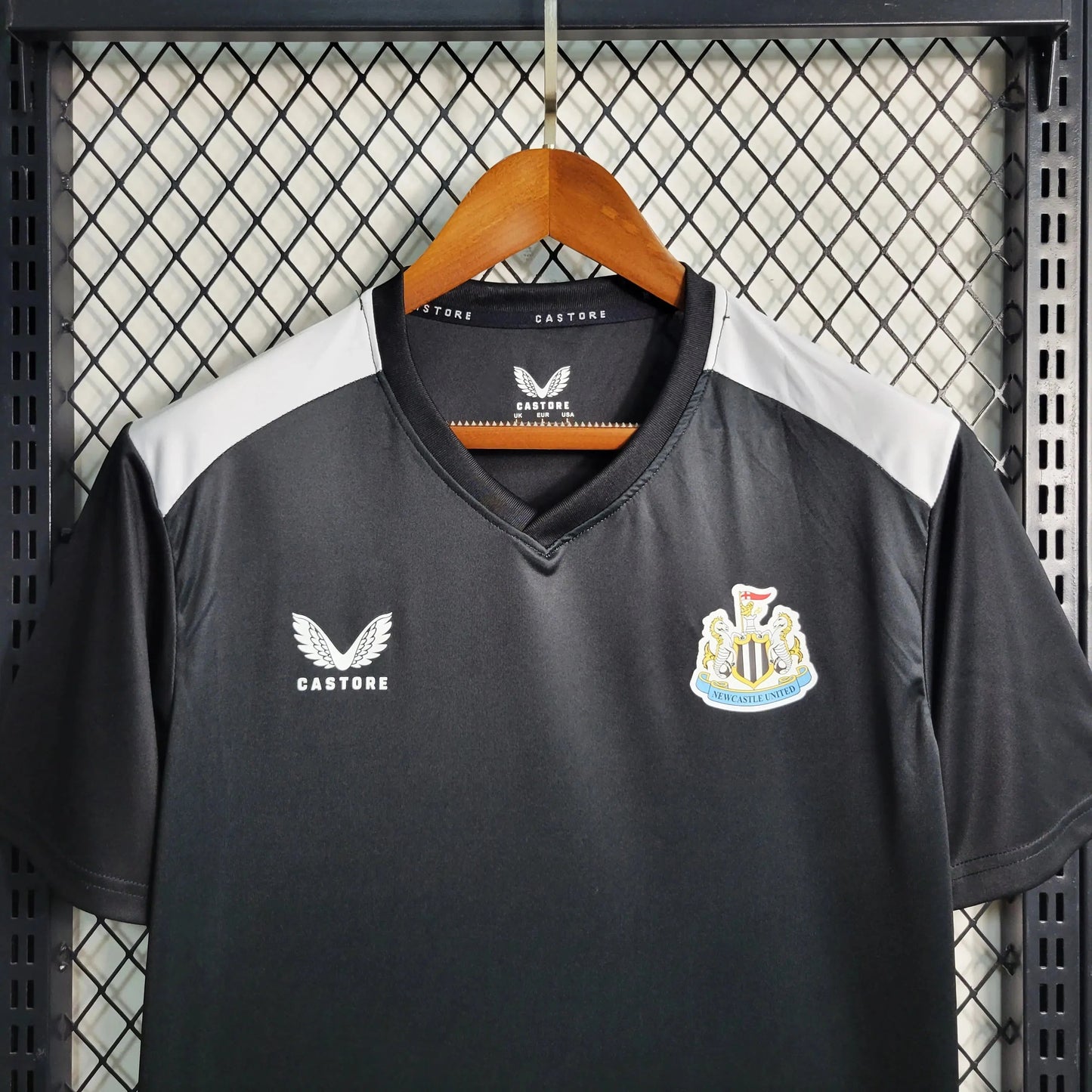 Newcastle United Training Shirt 23/24 - Men's Fan Black