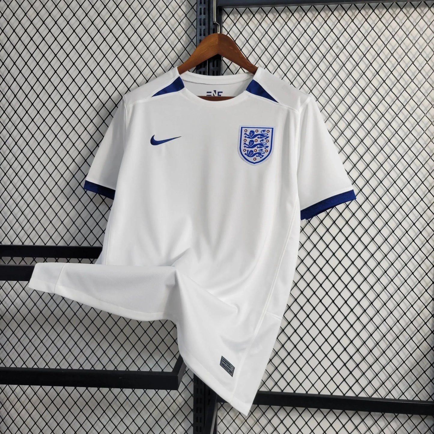 England Home Shirt 23/24 - Men's White Fan Shirt
