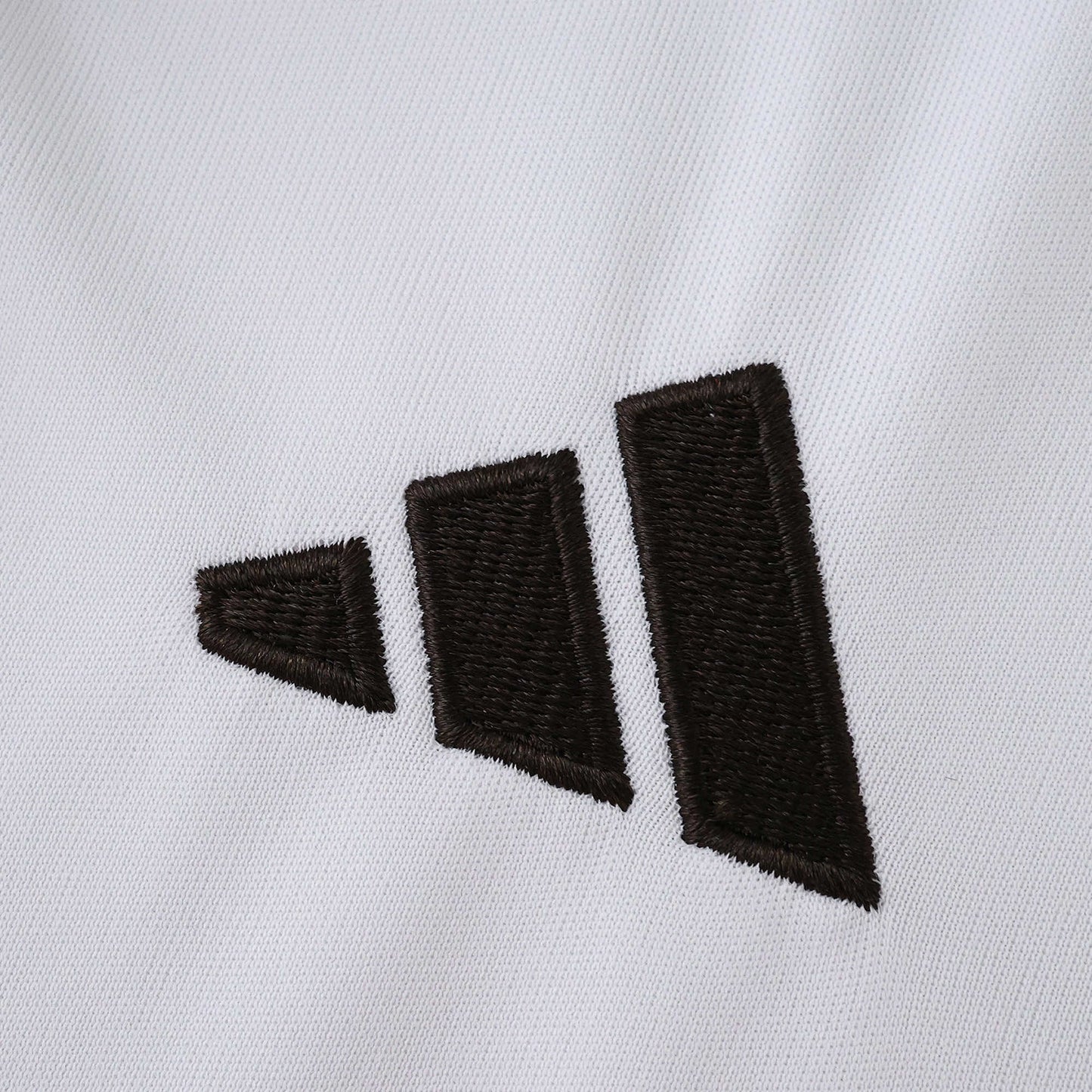 Real Madrid Home Shirt 25/26 - Women's White Fan Shirt